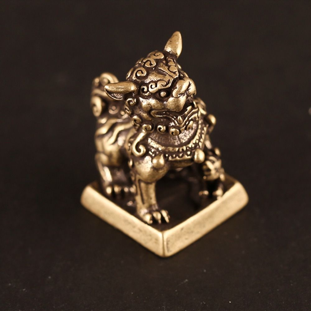 Adorno de Escritorio Hecho a M - Art Craft Lion reseña y precio